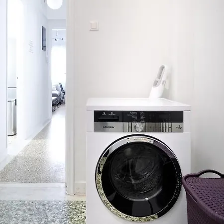 Apartment Urban Haven-close To The Metro