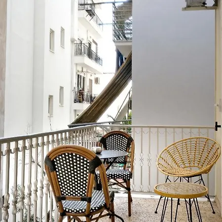Urban Haven-close To The Metro Athens